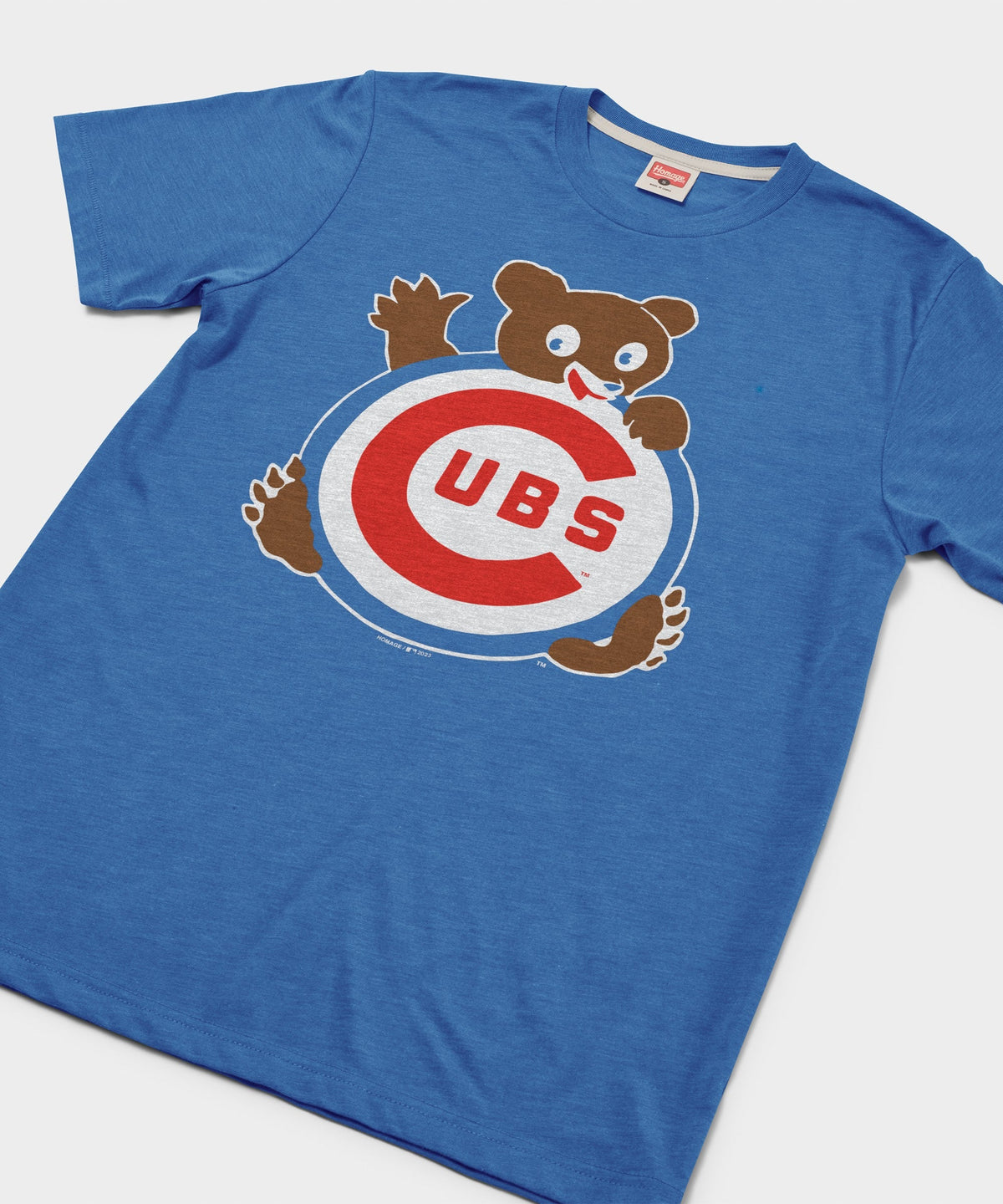 Chicago Cubs Retro Waving Bear product image 2